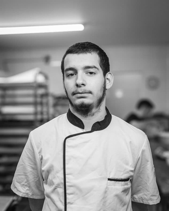 Portrait de Lucas, de l’équipe de la Pâtisserie Guillaume Rouget
