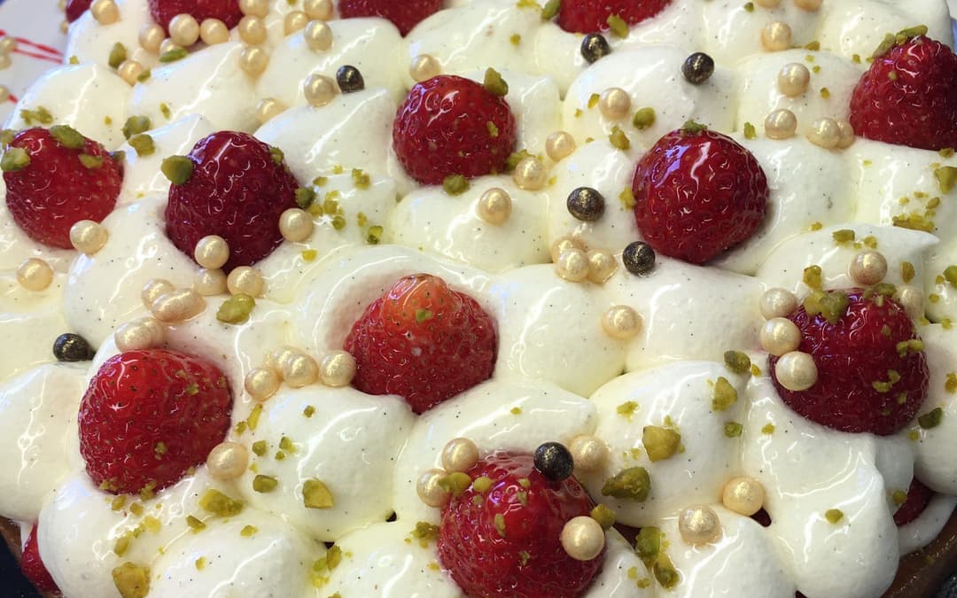 Tarte aux fraises et à la crème de la Pâtisserie Guillaume Rouget, pâtissier à Velleron